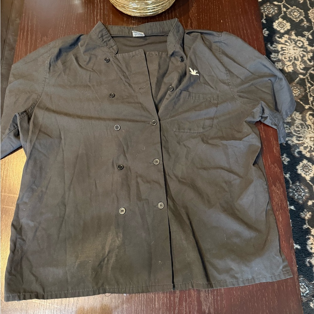 Men's Black Short Sleeve Shirt
